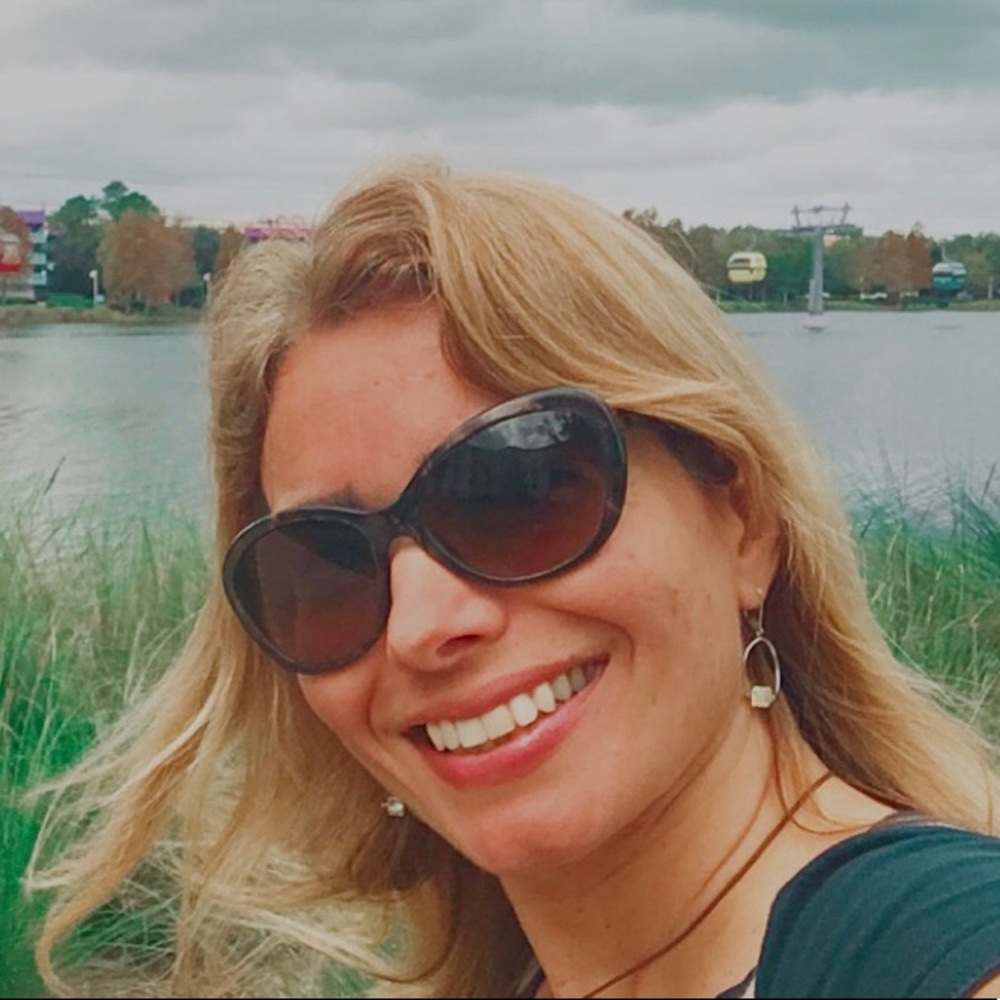 Meet your Posher, Vanessa